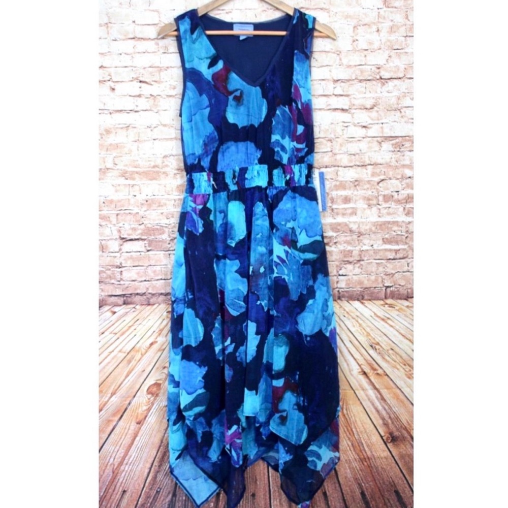 Simply Vera Vera Wang | Blue Floral V-Neck Asymmetrical Dress